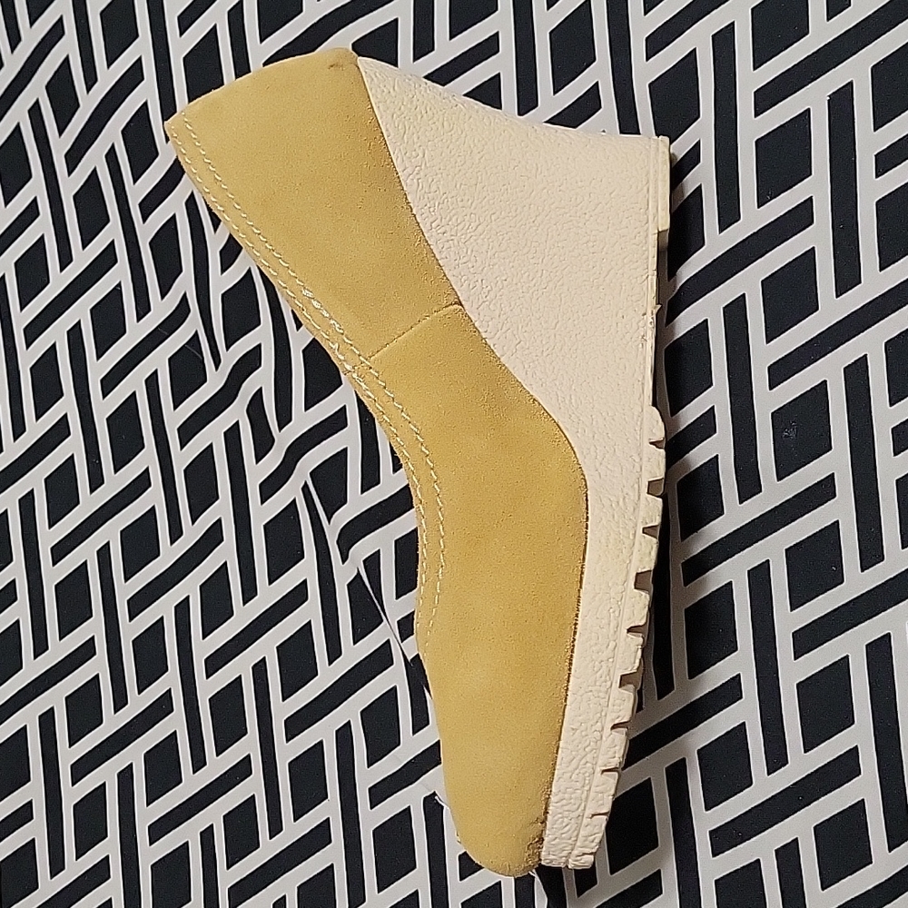 New - Picture 2 of 2